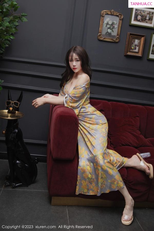   [XiuRen]高清写真图 2023.06.20 No.6949 严利娅Yuliya 长裙美腿第36张图片